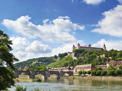 Von Würzburg bis Mainz Foto: Die Sommersonnentraumtour für Genießer an den schönsten Stellen des Mains