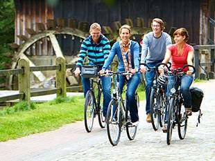 Singlespeed – auf die Fiets, fertig, los Die Aktivwoche für Singles und Alleinreisende Singlespeed – auf die Fiets, fertig, los Die Aktivwoche für Singles und Alleinreisende