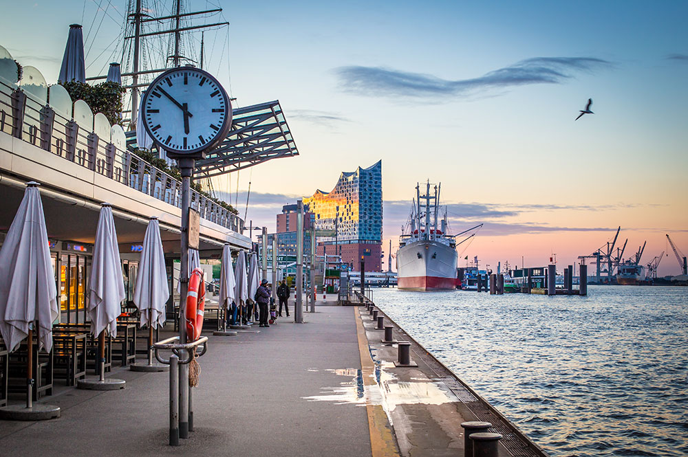 Blick in den Hafen Hamburg
