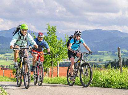 Foto: Wenn der Moment das Tempo bestimmt – Alpenpanoramatour ins Grüne Herz Europas Foto: Wenn der Moment das Tempo bestimmt – Alpenpanoramatour ins Grüne Herz Europas