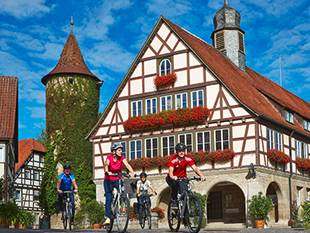Foto: Radreise von Osnabrück an die Sonnenseite des Teutoburger Waldes Foto: Radreise von Osnabrück an die Sonnenseite des Teutoburger Waldes
